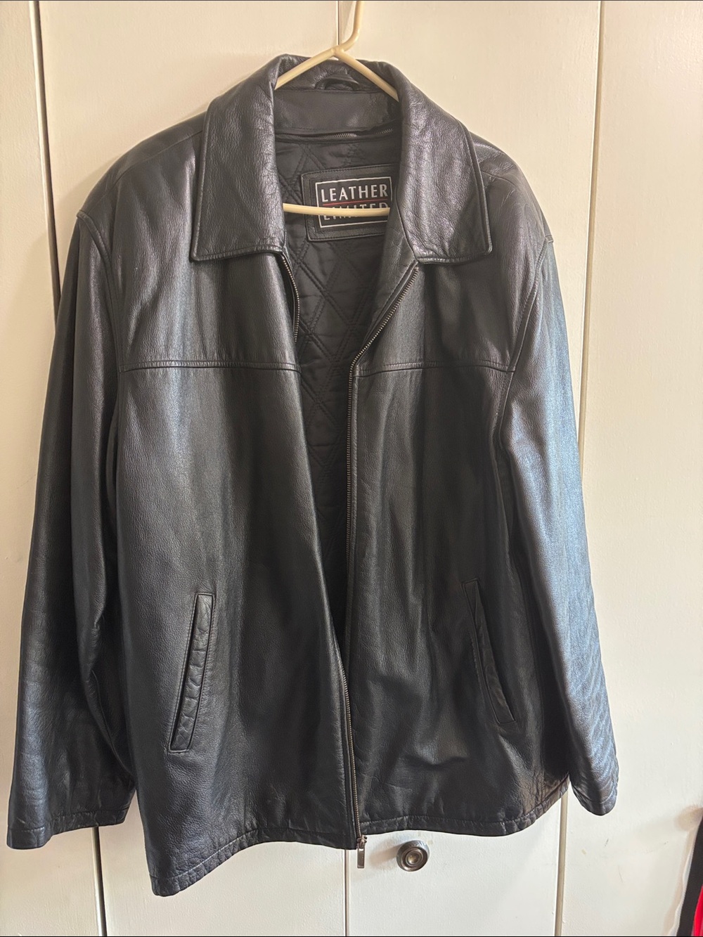 Leather Brand Black Men's Leather Jacket broken zipper see picture